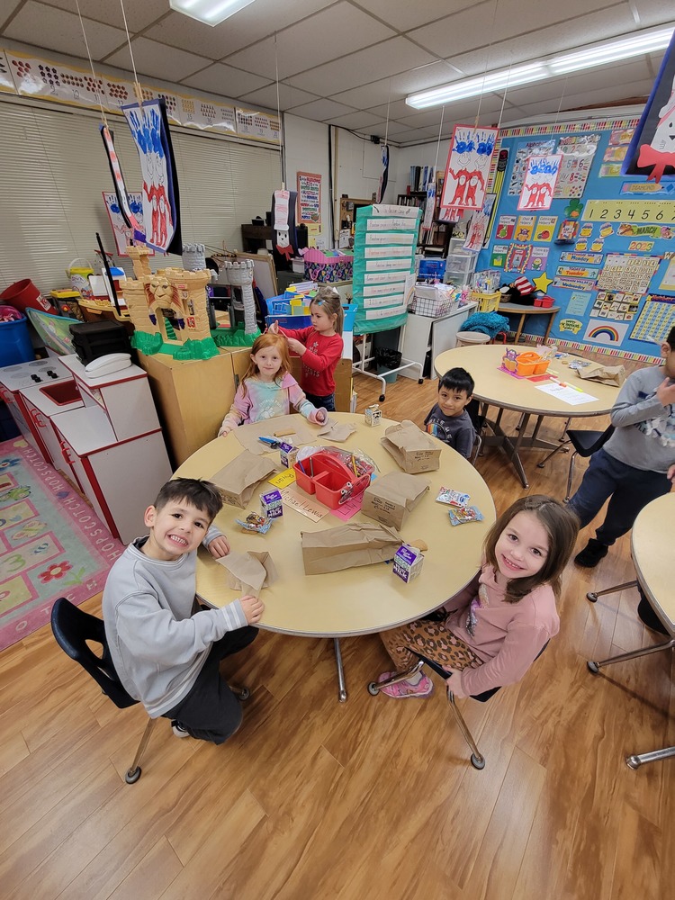 STUDENTS ENJOY SCHOOL BREAKFAST WEEK